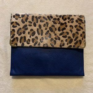 Blue Leopard Print Purse/Clutch 🐆👜